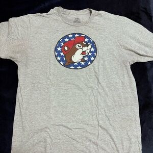 Bucees United We Stand patriotic T-shirt size L 🦫